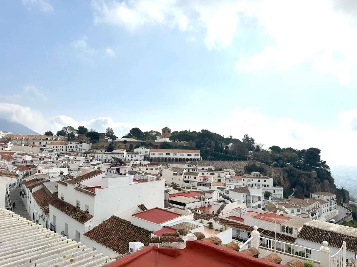 e4f4d891-70ba-4dac-8d9b-ca74a69398ce