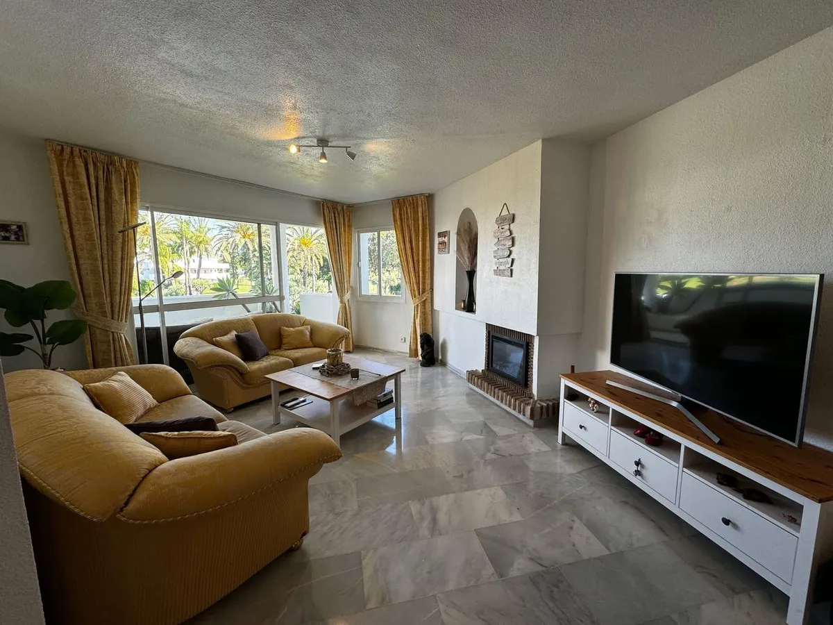 3652b546-8e34-494c-a42a-0e25b0c9b5c1