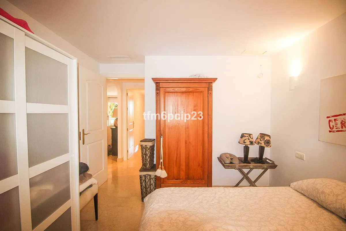 373e751d-4399-4202-903d-ba5d243a96ae