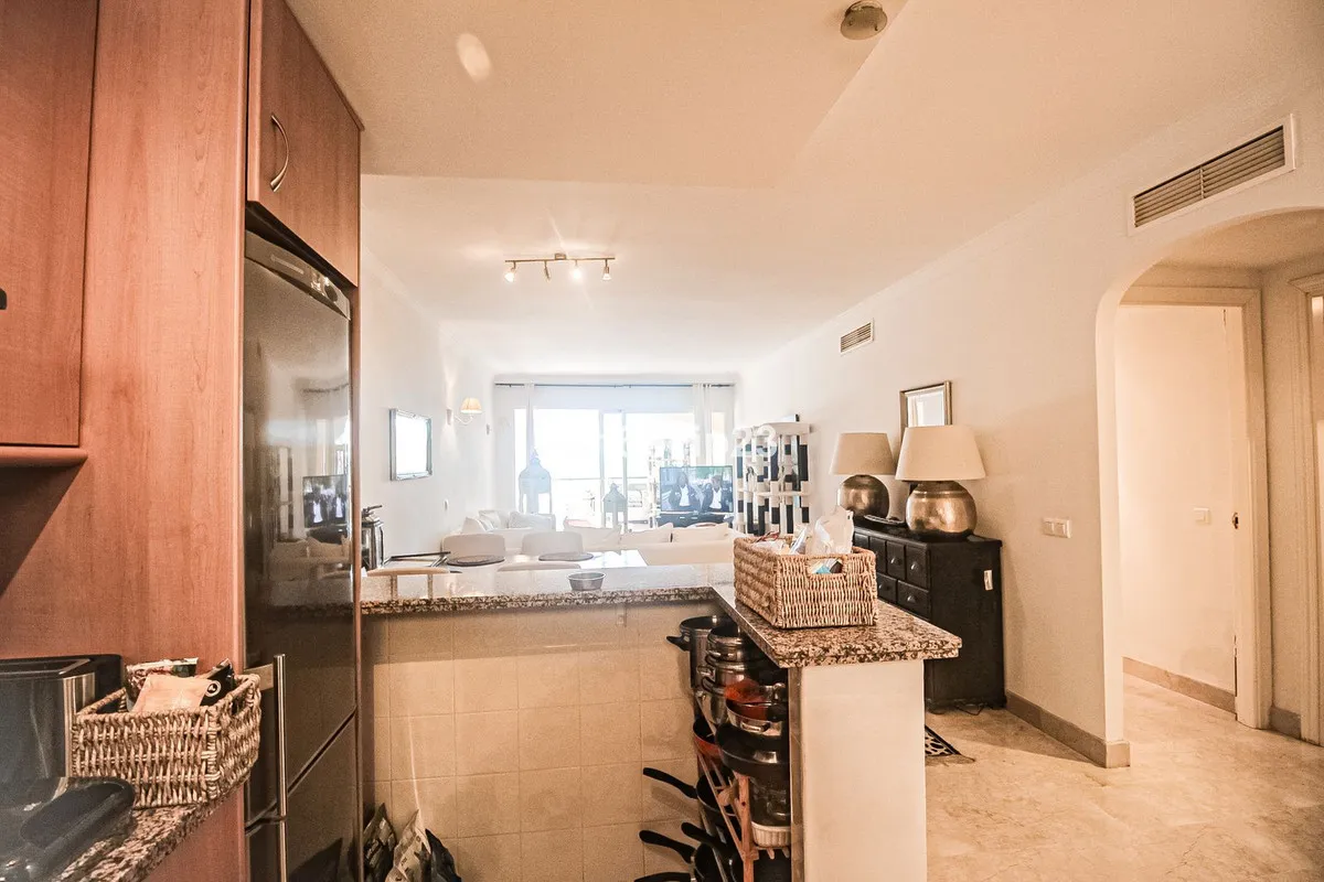 fef2b374-6ad2-4081-8a09-f61de9fafcc3