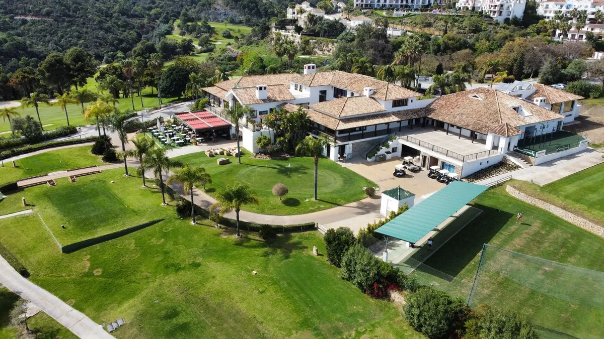 35b0d585-cd53-4e03-81d5-0ec86447ada1