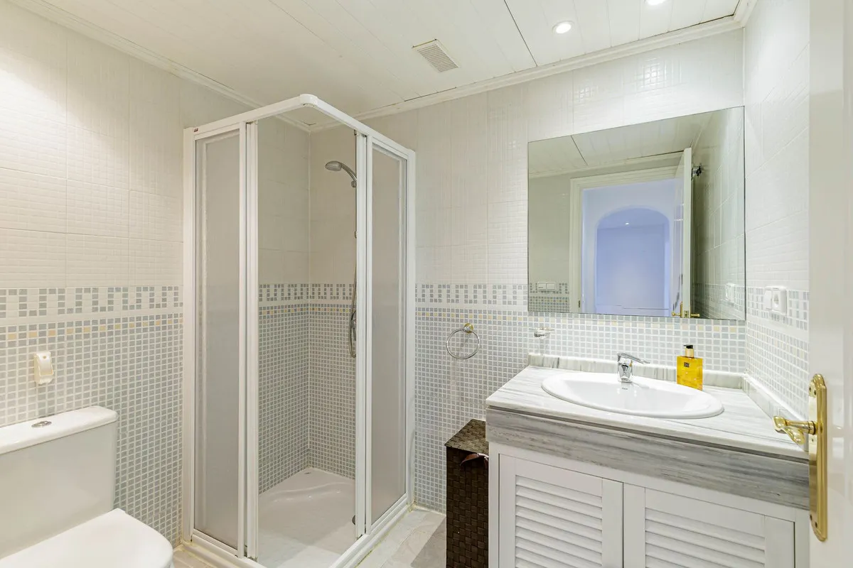 eb6295f5-05f0-4d53-a346-909c0bf21a87