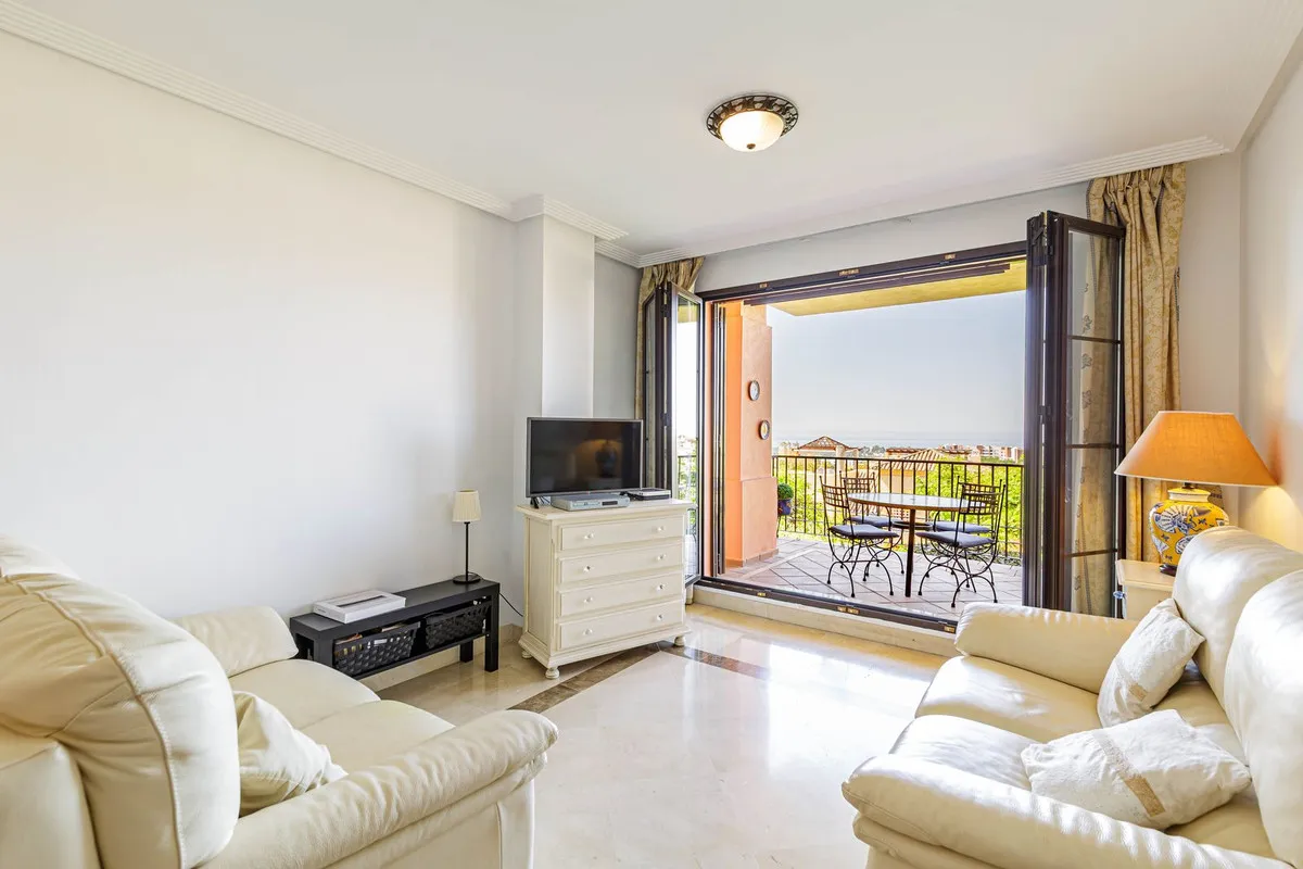 eebc9728-016b-43bd-a240-473904f1932f