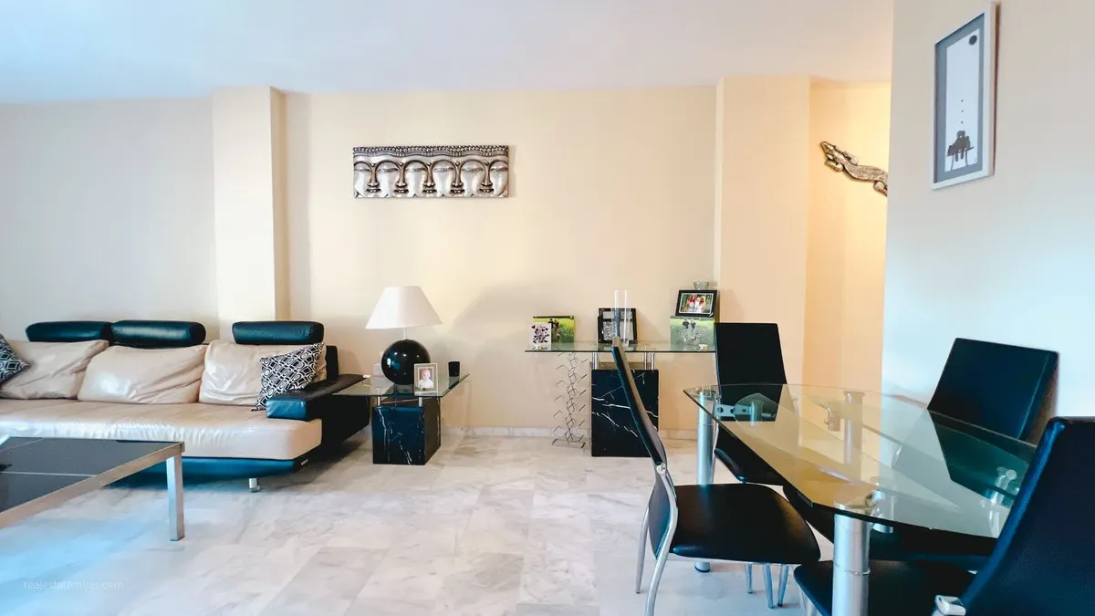 50a13f3c-443f-41cf-9356-92a719f6eb6e