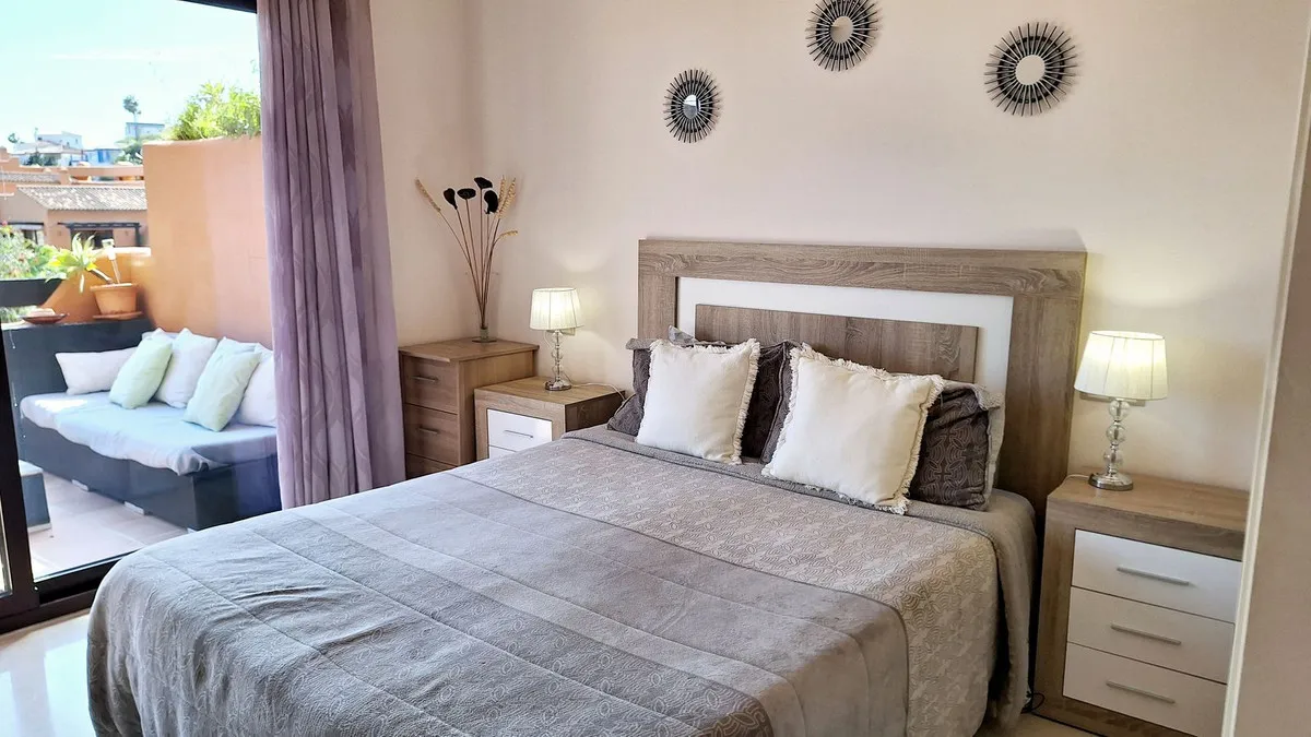 c4da2ea5-a2bf-4631-ac83-e5a1b8a4c764