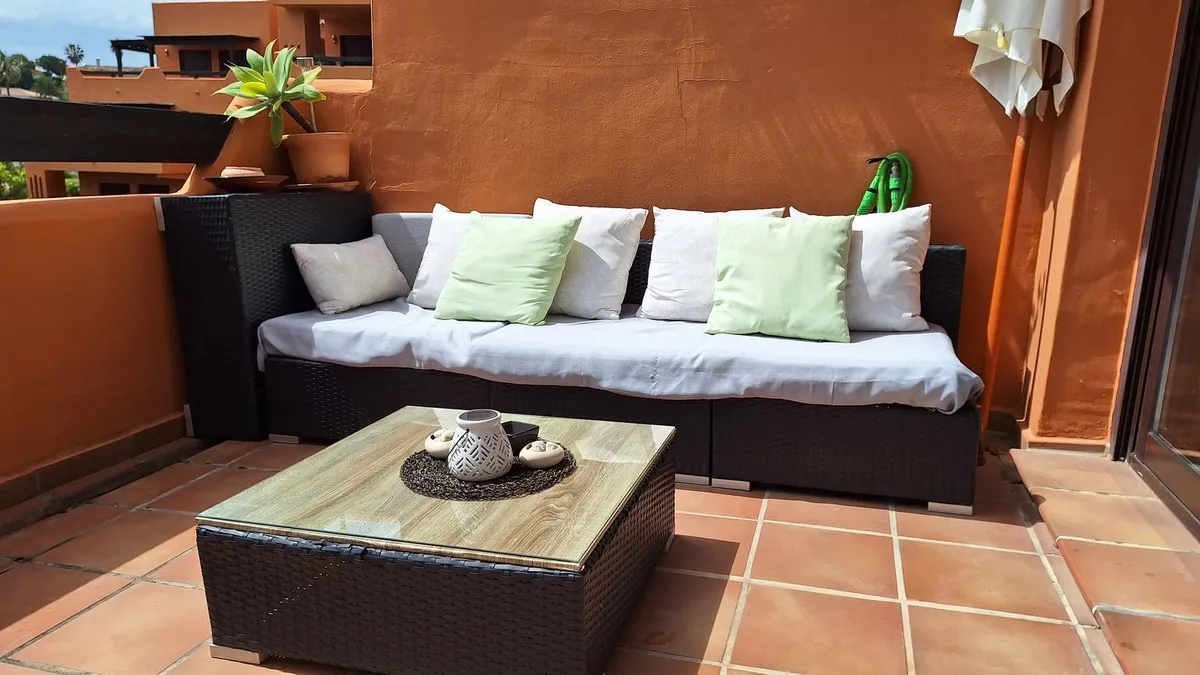 ec1f6302-9818-42b0-9e0a-489550e7e24d