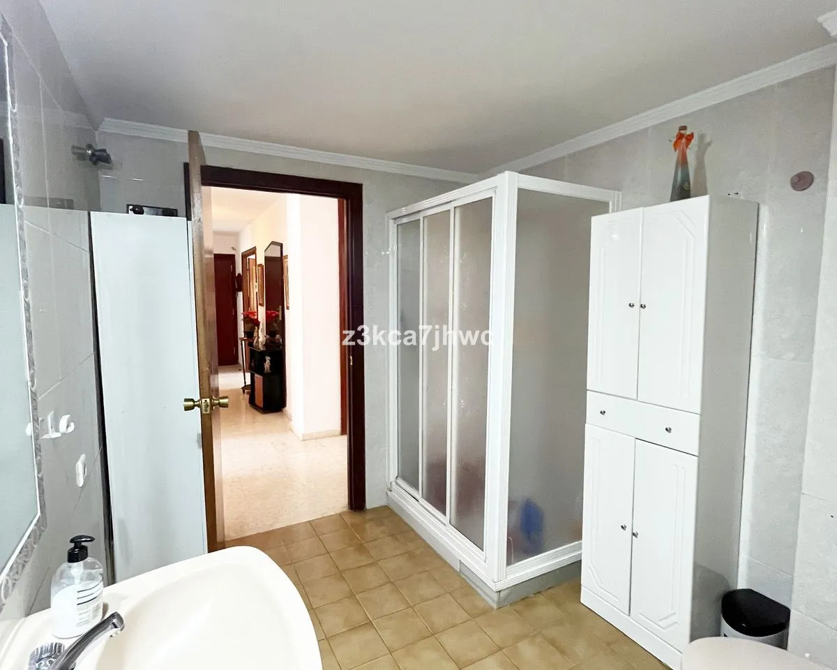 13fad5ee-f1fd-469b-9207-5629c3563aea