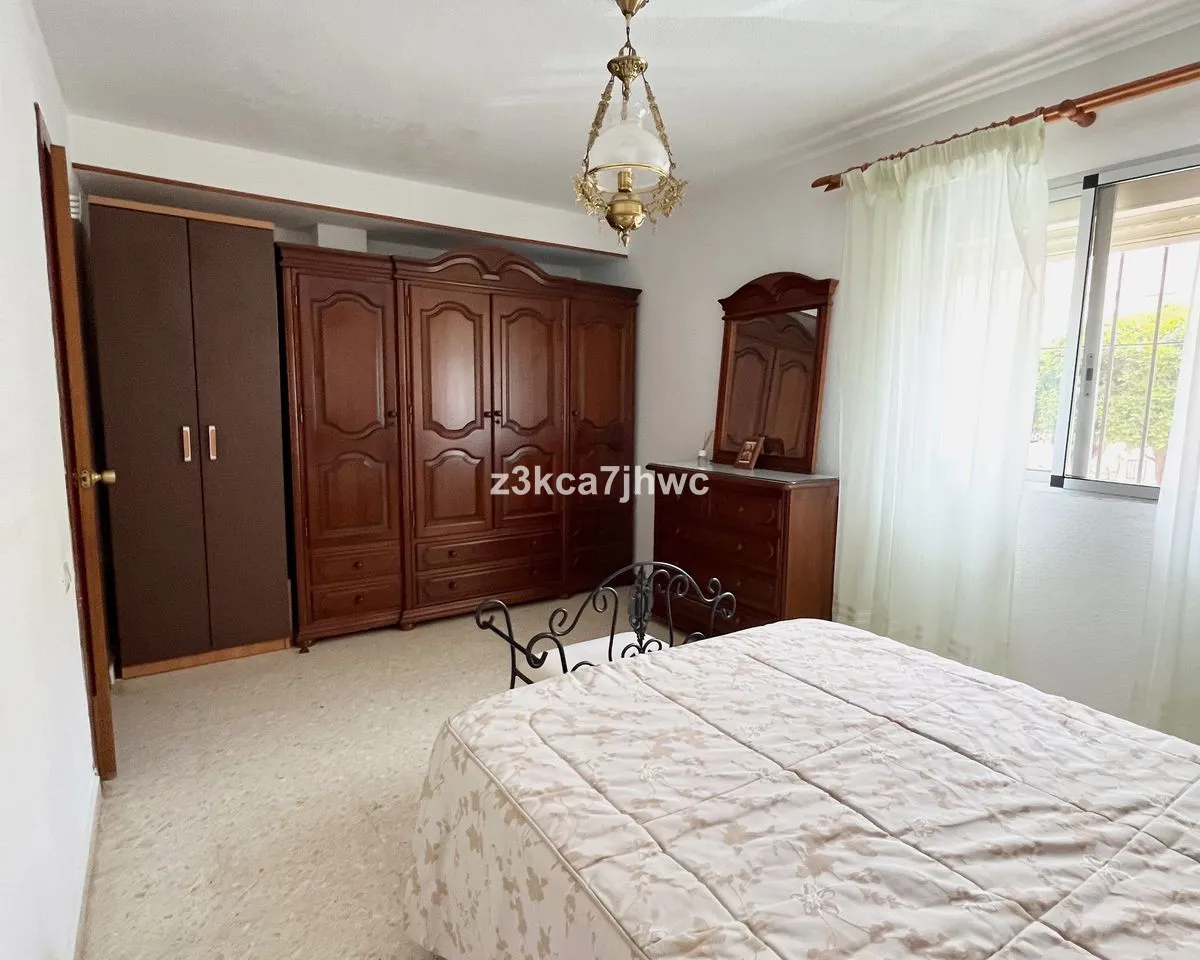 c96d09ce-974d-496f-bfe8-83d13f6abd5f