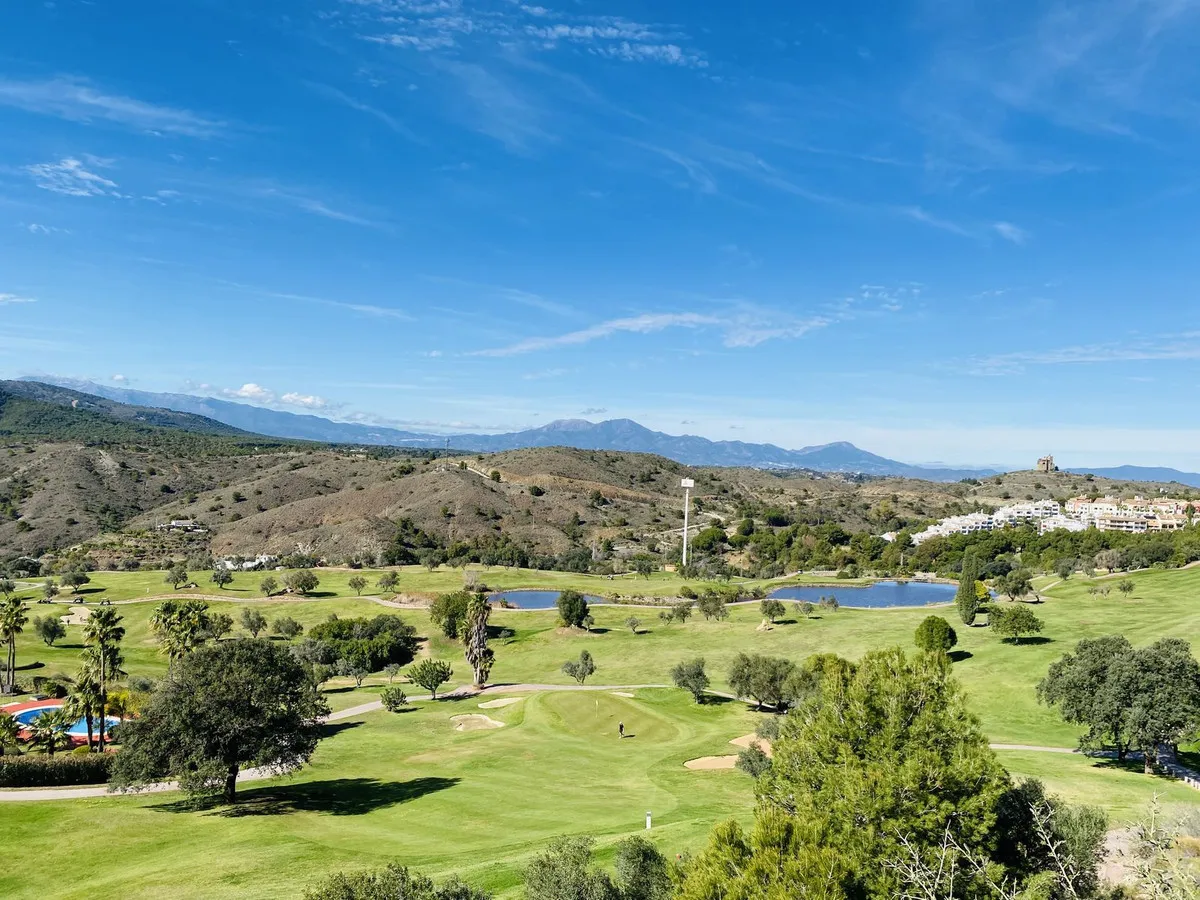 841d6f00-a532-40d5-8b18-98eeff16dd30