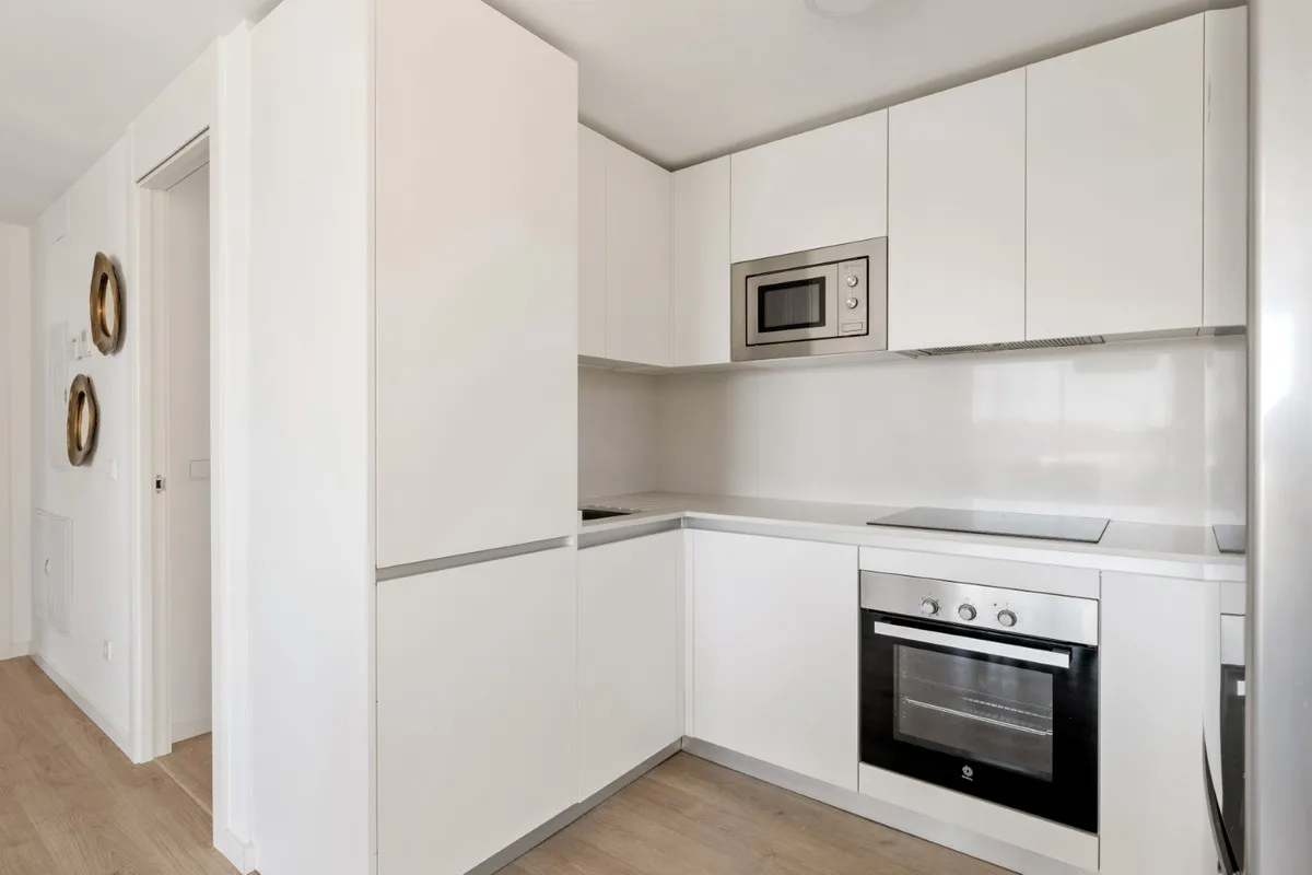 199ddadc-17c2-40e6-85ca-7415b03b61cf