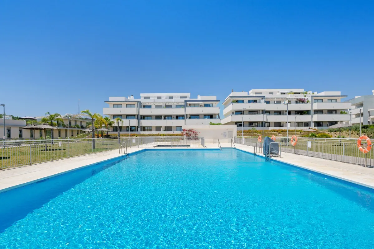 4b5f8433-90f1-4d1d-8a5f-e04859d3f934