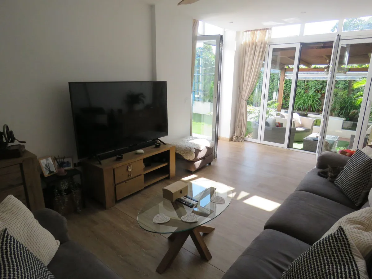 087b660e-2766-40b5-9c30-96a885bb3221