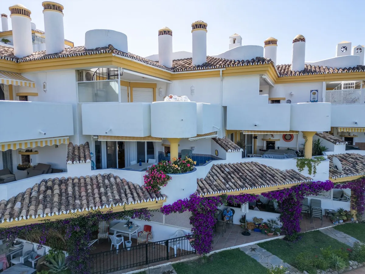 c41f0b94-8888-415c-a529-e3488b6d8d51