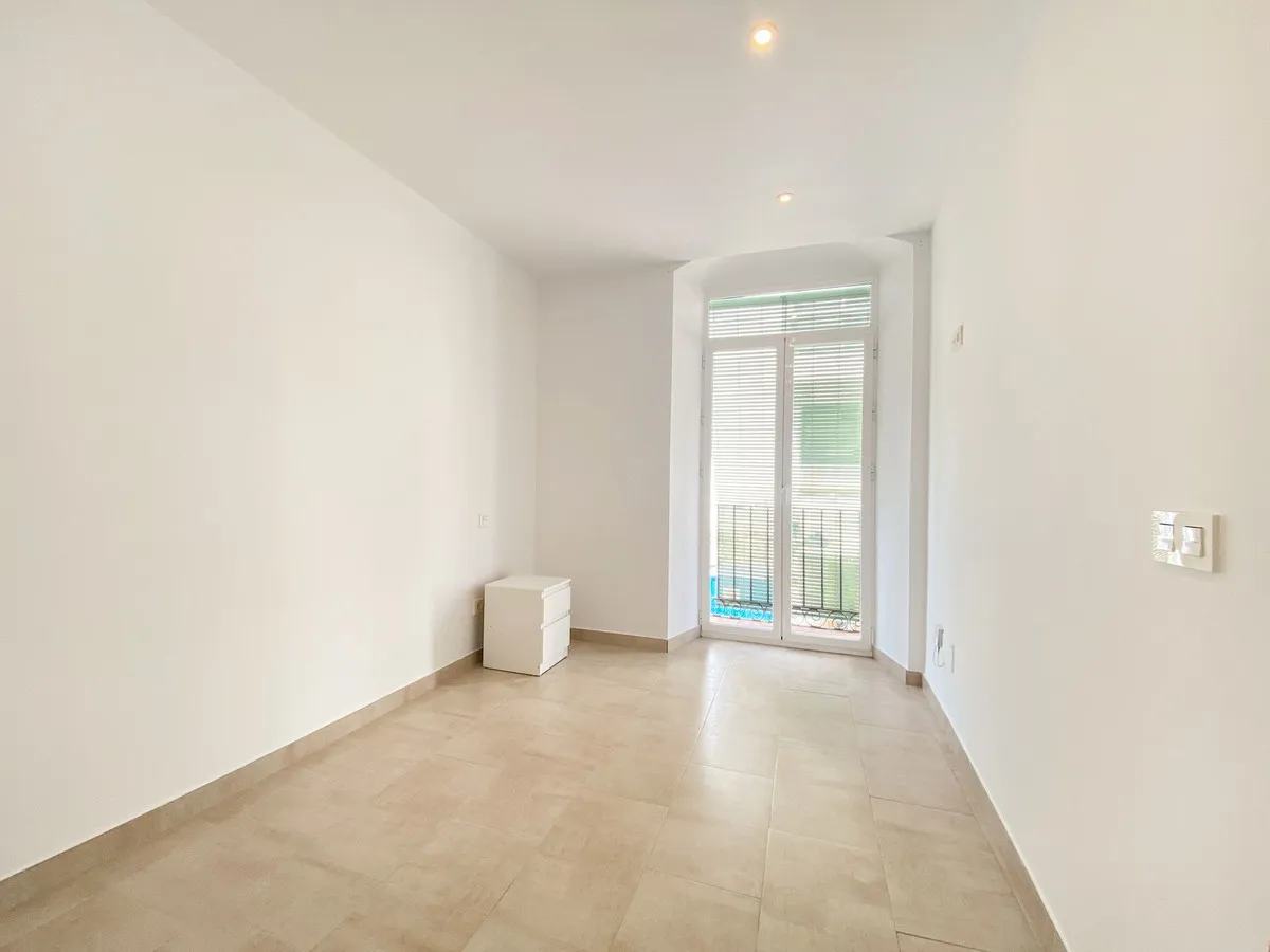 1106e42f-a51e-4e8c-a1ff-a6fd61a266ae