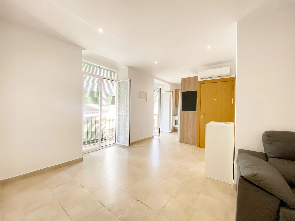 16cfb5ee-f176-4696-a0bc-2d836d4443de