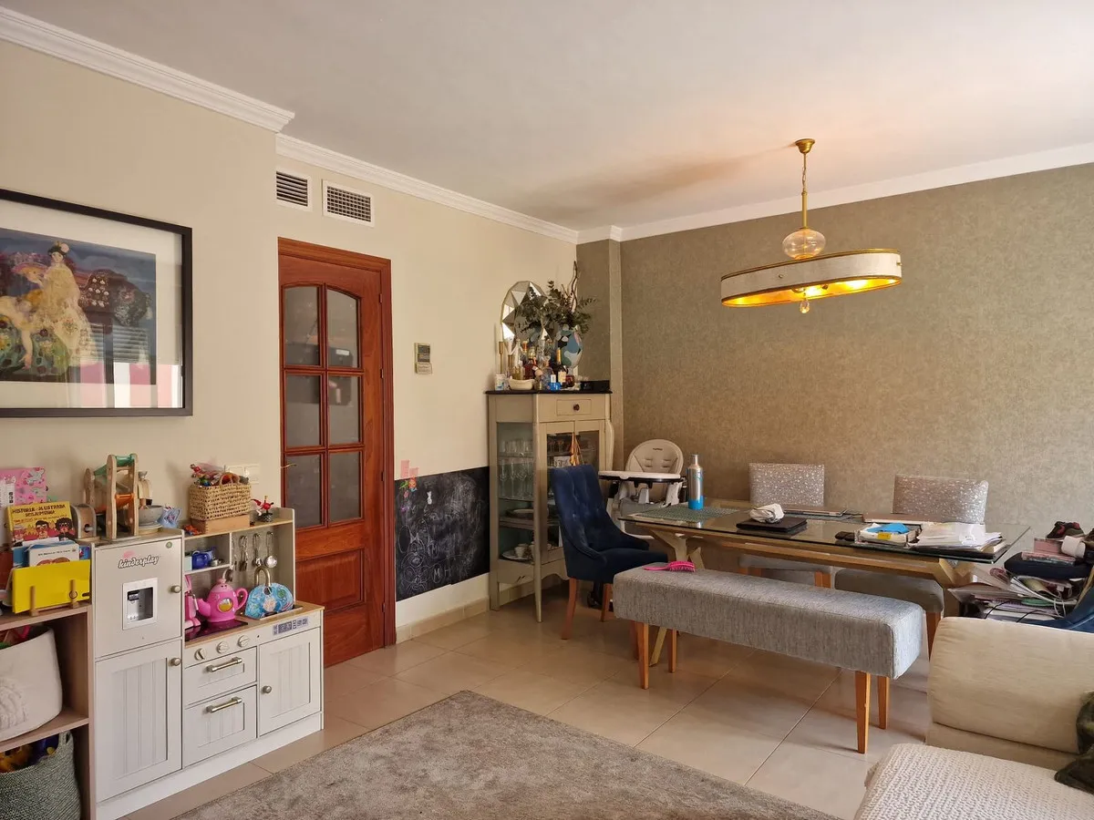 23e4f2a7-aa3e-4631-9c83-6267bf01e8d5