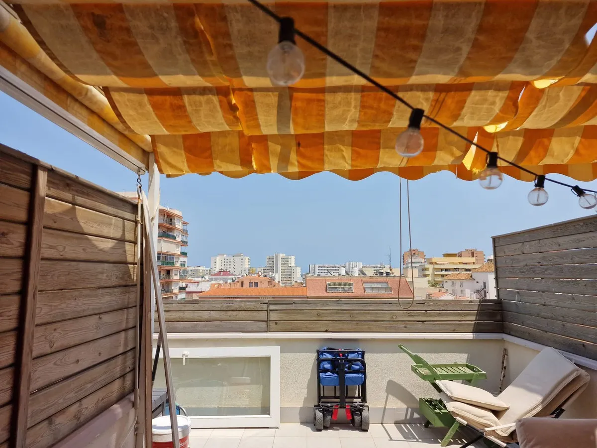 9928000b-e1c1-47df-b67b-6e25d1a030ae