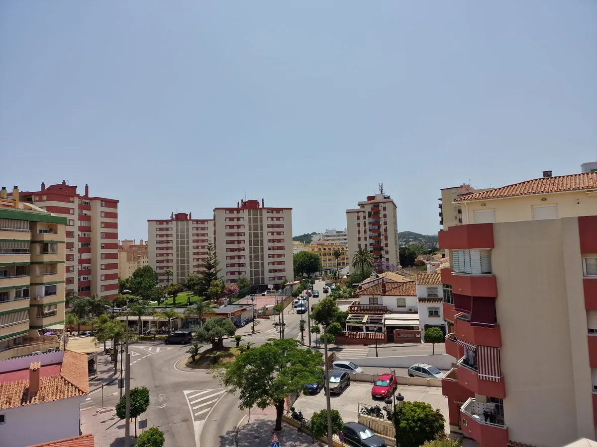 ad561fe3-5368-440c-a2f4-5b0642ca6675