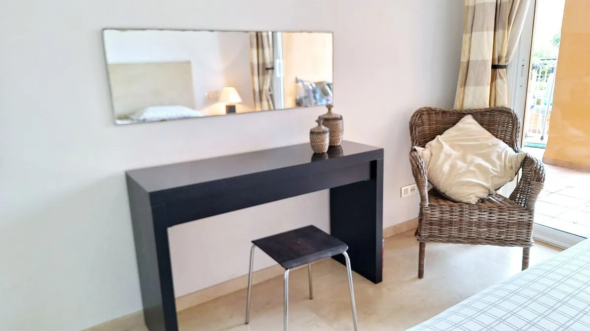 55d9e779-7de4-4d49-b326-0f05dfc53cec