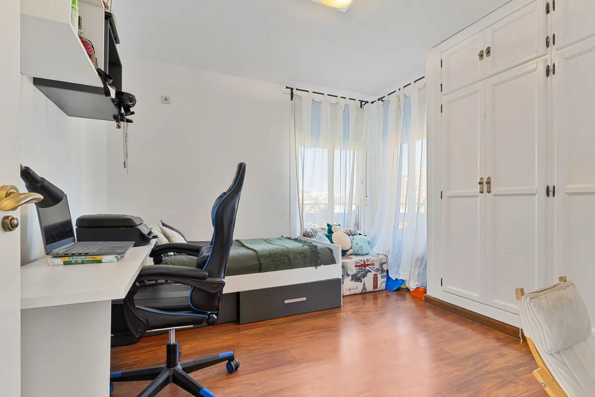 19bbab4c-ac7e-4b65-9318-16bfd93bb9f0