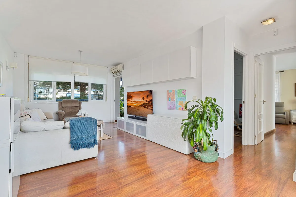 6258ed49-cfc8-402d-81f5-f3f0aa5c8c38