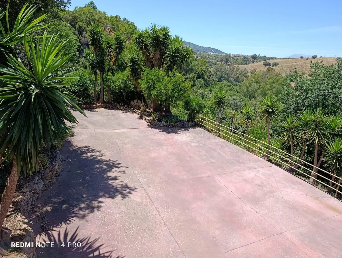 827922b5-605d-40ba-a4b8-990c487e8425