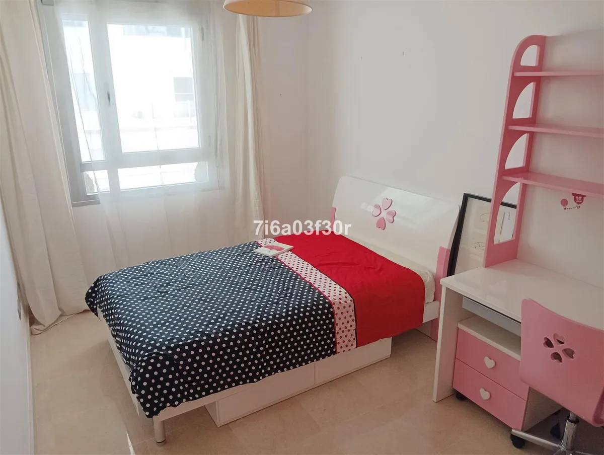 0c1e9085-45ee-4192-bc34-1eed9e7d5021