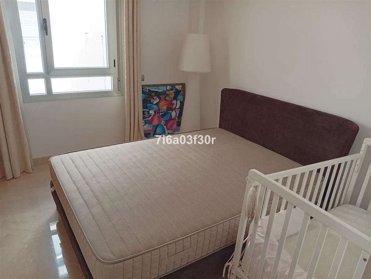 f32645a8-9c15-4065-8df7-fc595dc2f79a