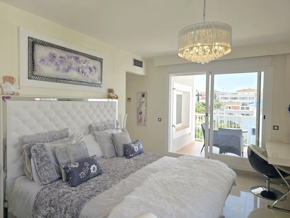 8282793a-2217-4b25-8d4d-8244bc2fdfa0