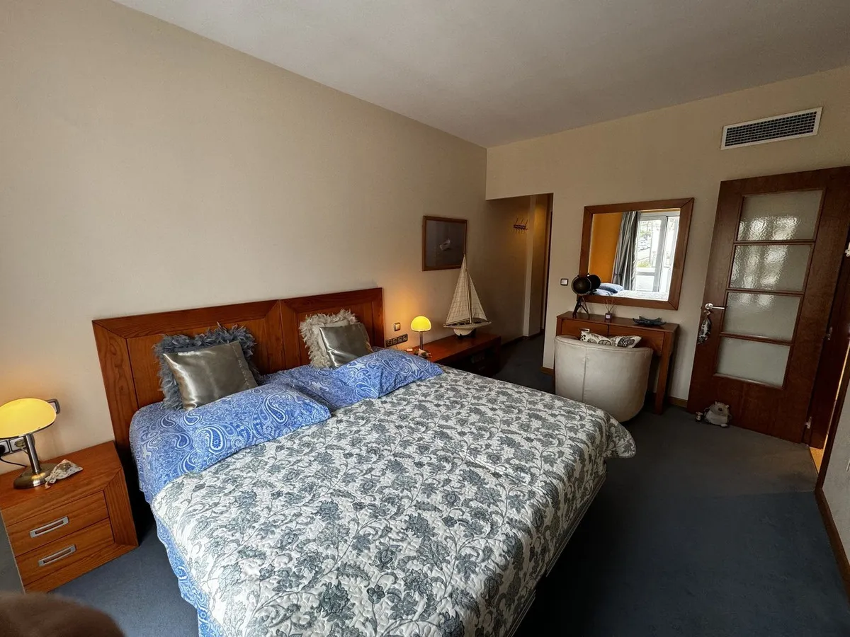 a1df54e1-1734-4a22-b1cb-37980ada122f