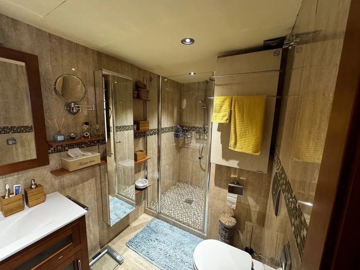 f206a1b4-d720-46d0-926d-7c7f6a4e9448