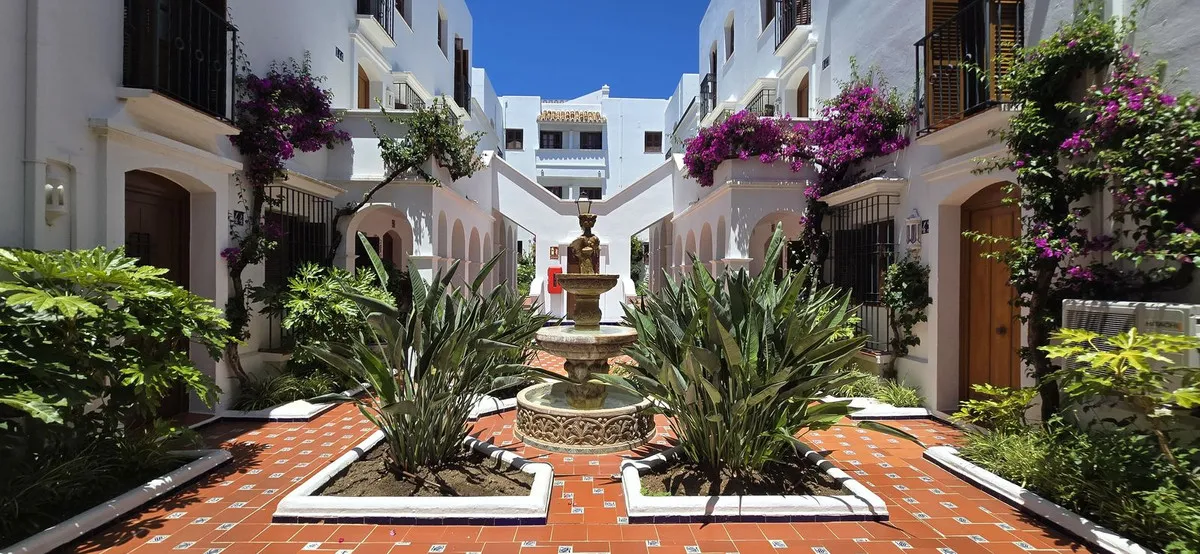 c98d75d0-ba0e-4174-8d50-a6335037c774