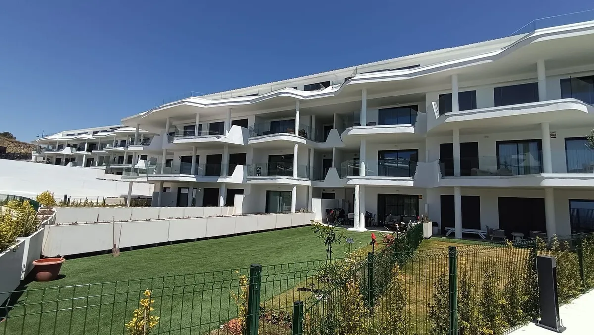 477c358b-bb15-4cb9-bd8d-3e040c19c2d2