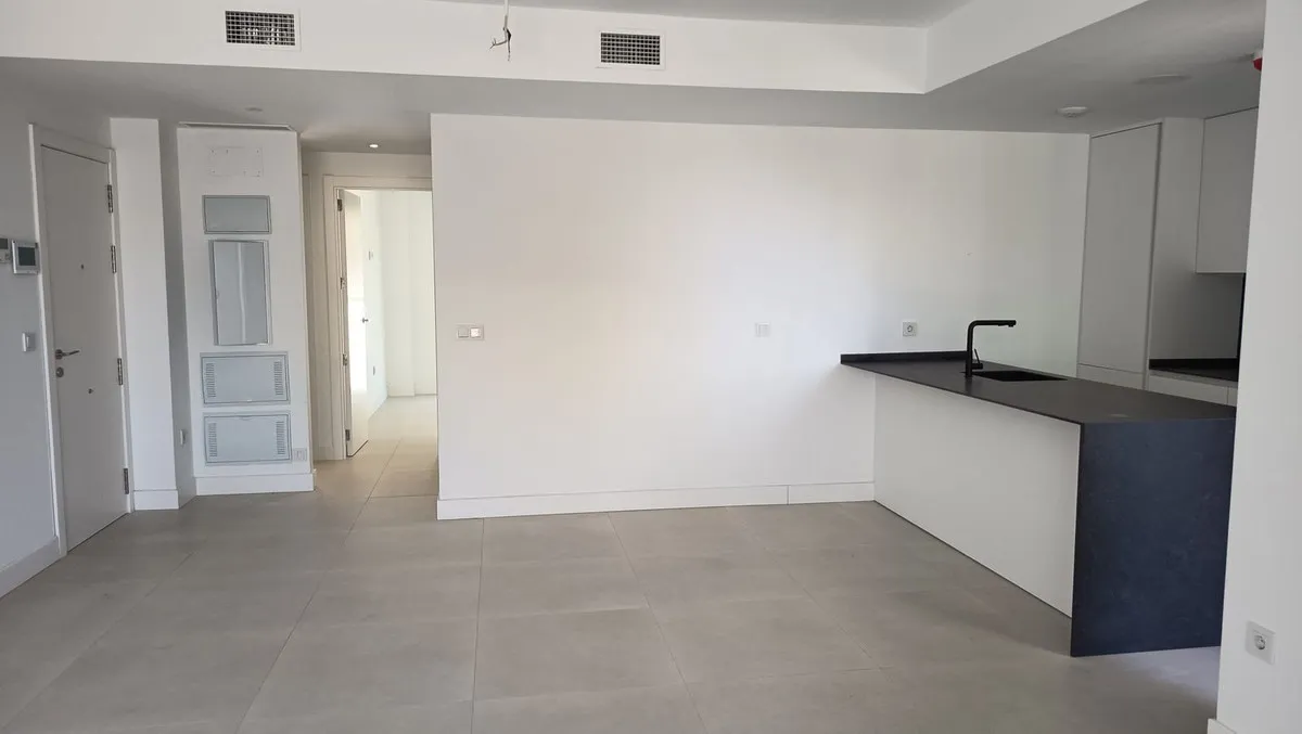 bcbdfa82-63fc-4ba5-be81-8bd1fb285f3e