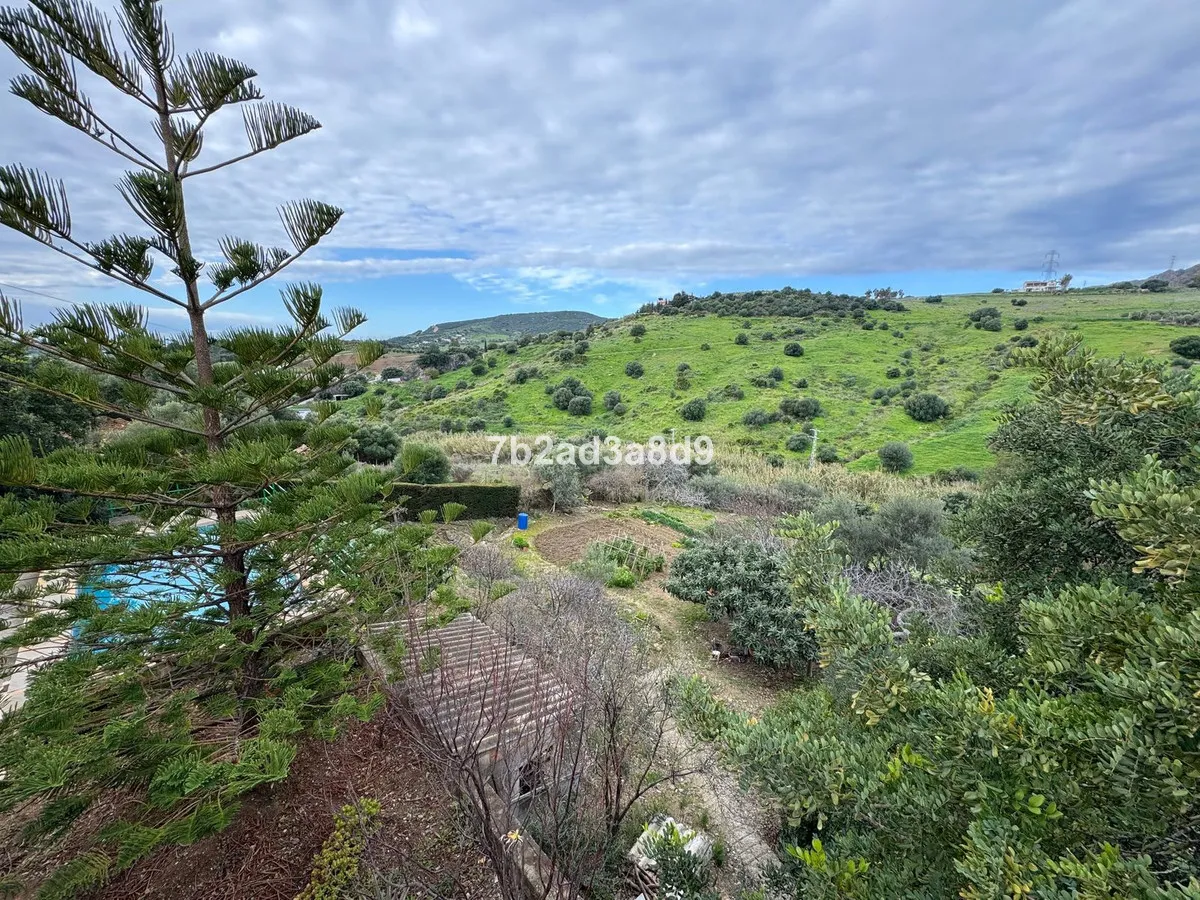 59b57ce6-058c-4d2d-ac52-6d420cb94f79