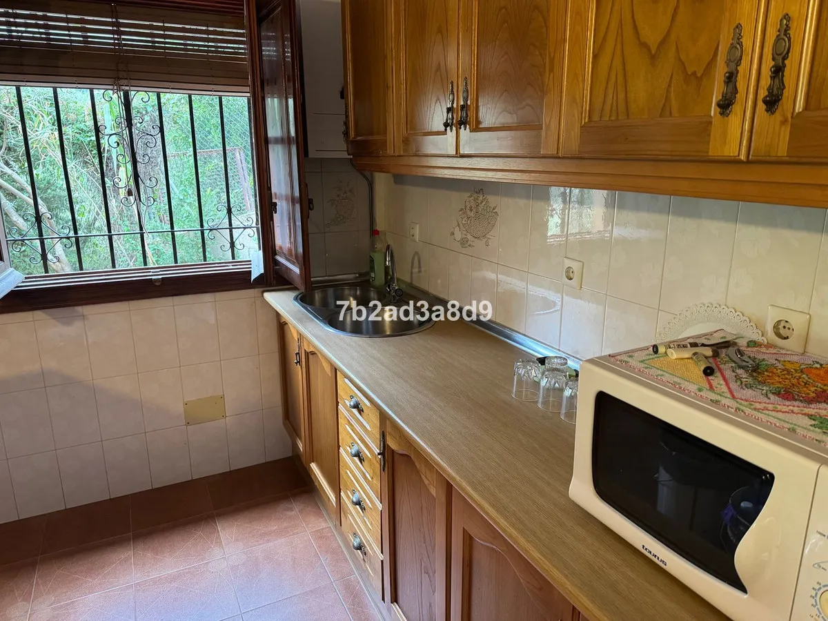 ca20f800-5089-44dc-900e-02640706a25b