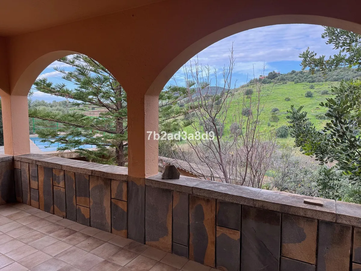 faec7c58-d630-4f70-a5d2-86c4bb750754