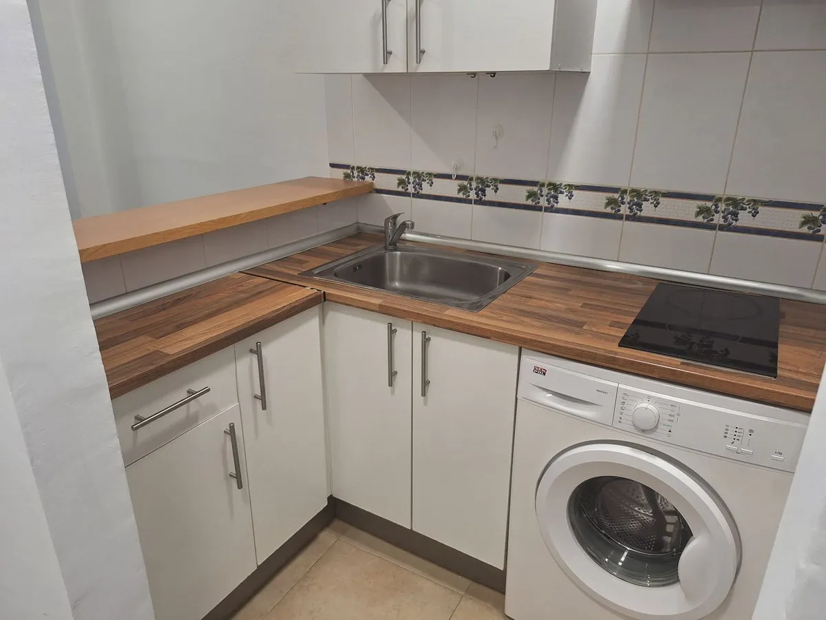 3c5dc930-07be-47ff-b8d9-1611905b75c2