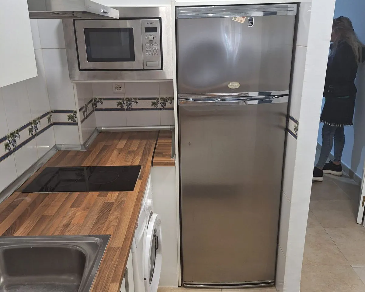 b9168e39-4622-434b-b438-050b7f3257cd