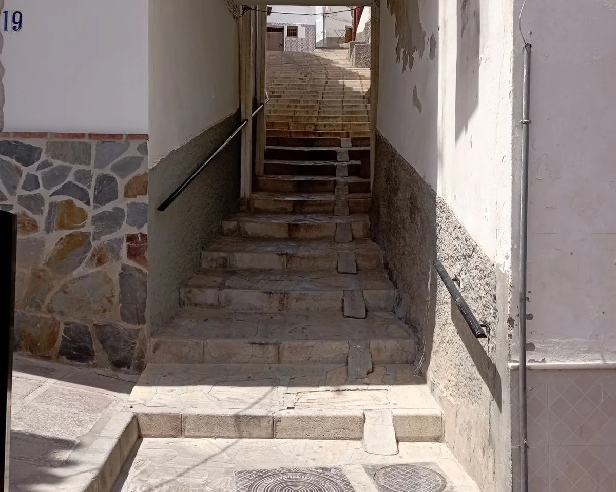 c1f04740-5839-4b18-8395-1948fe8ee94e