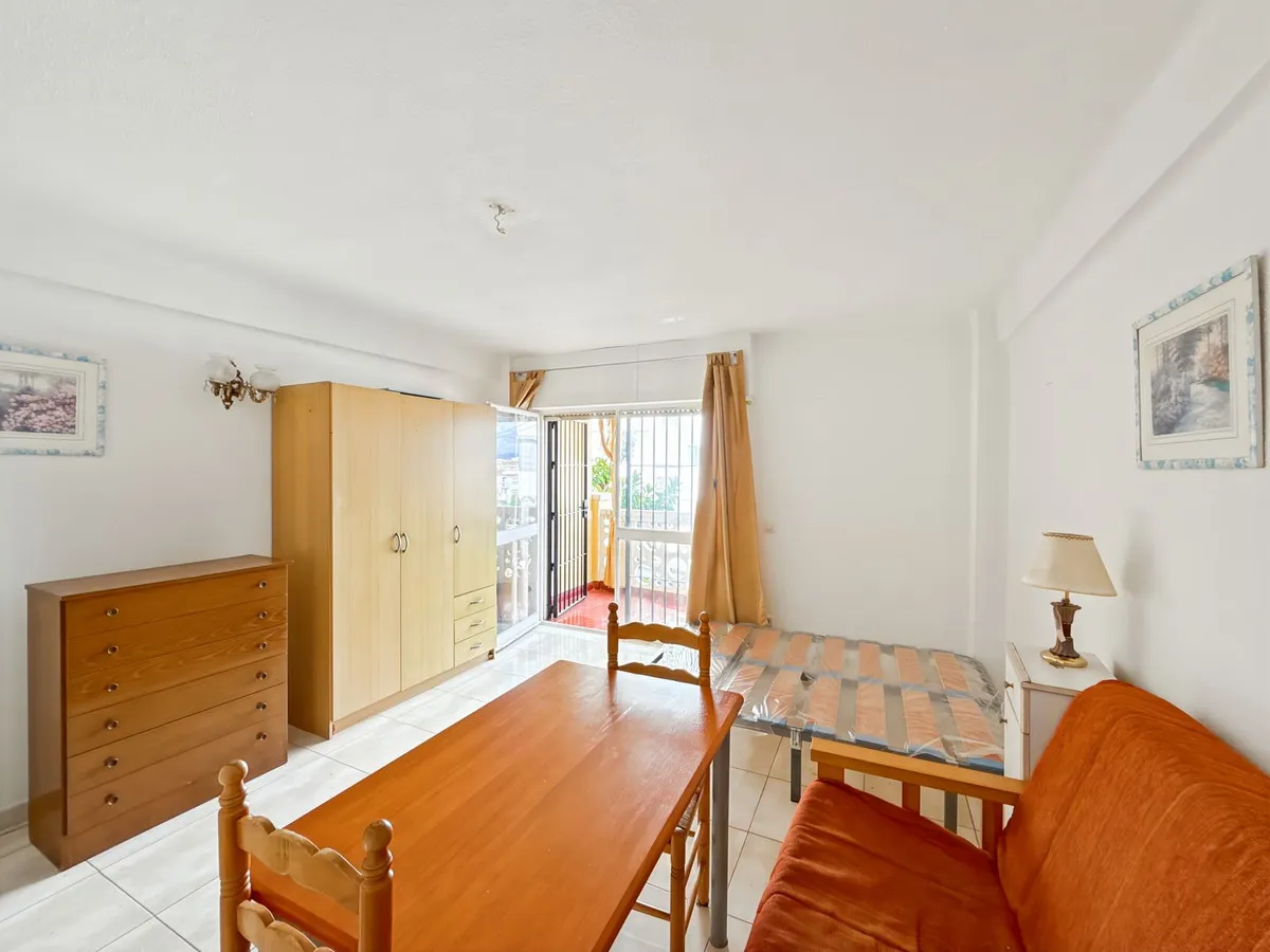 d9769753-e062-4ffb-86b0-a6a1af998b08