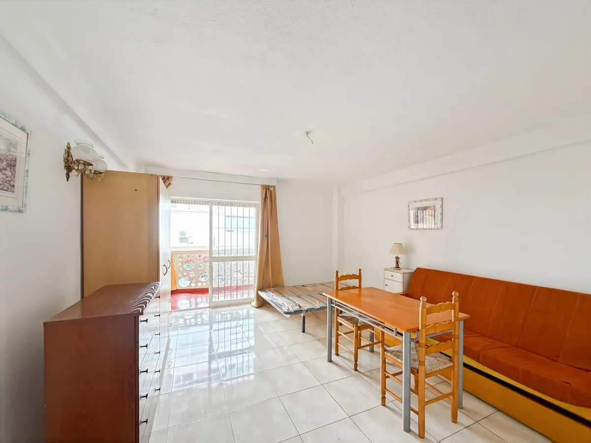 e557ea1b-046d-4e01-a1d2-1cc14efc6587