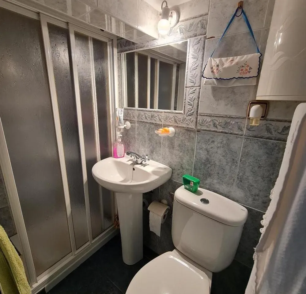 01aac810-420f-49c4-885d-0c6c0e7f4b9f