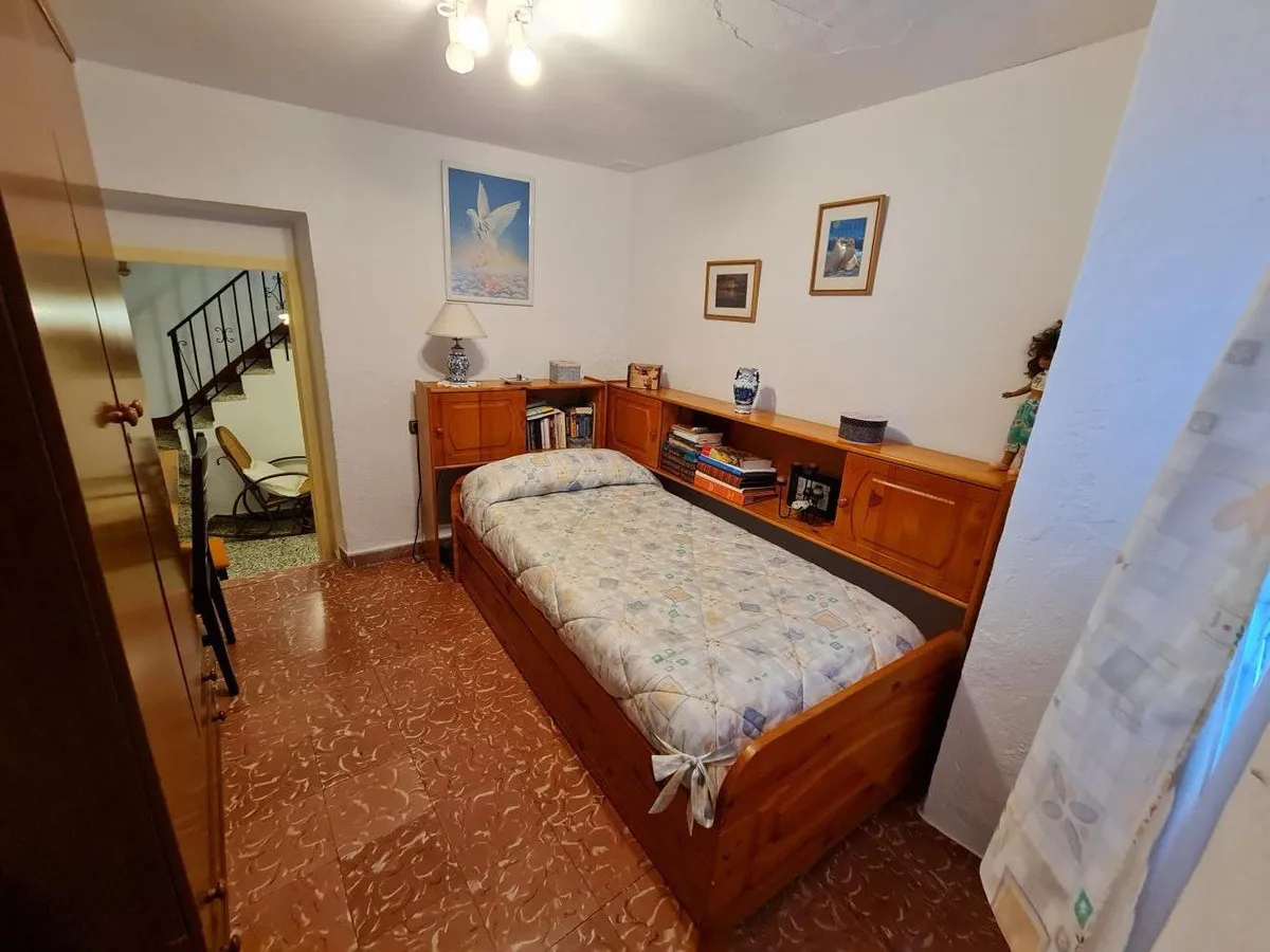 a3ed89de-7de6-4e51-834c-4801ef374c0f