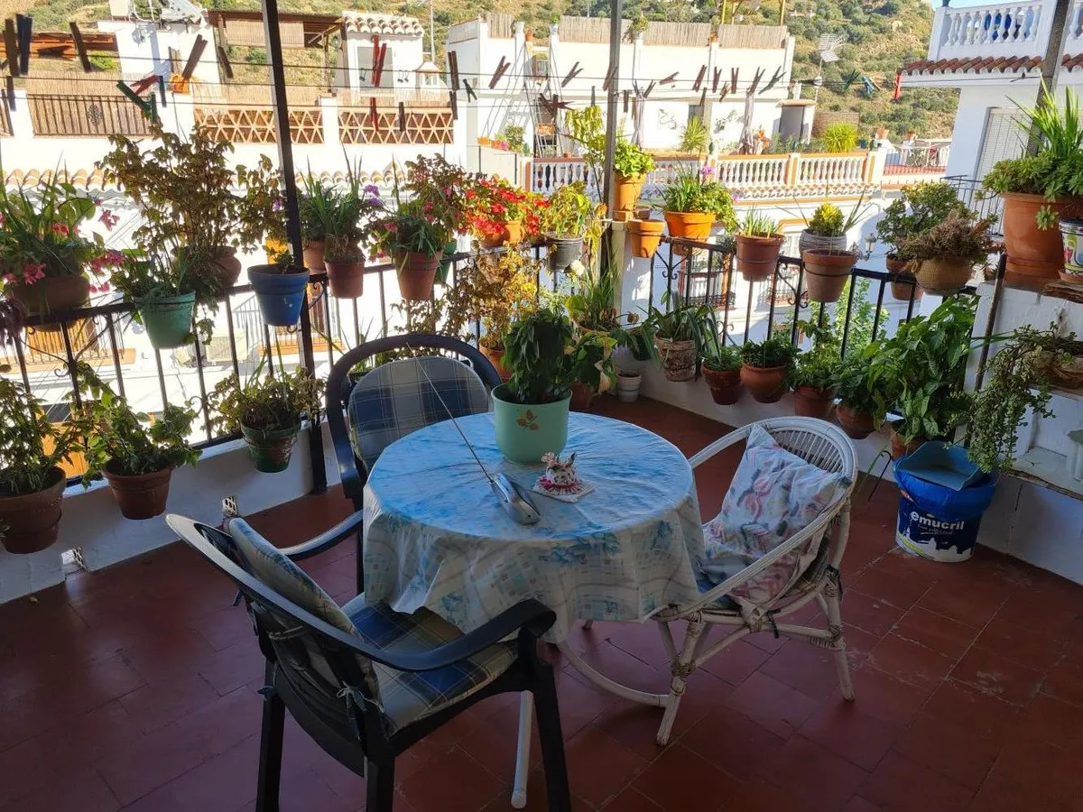 b6a2e184-5ce8-40cc-96ab-cb578b8ae661