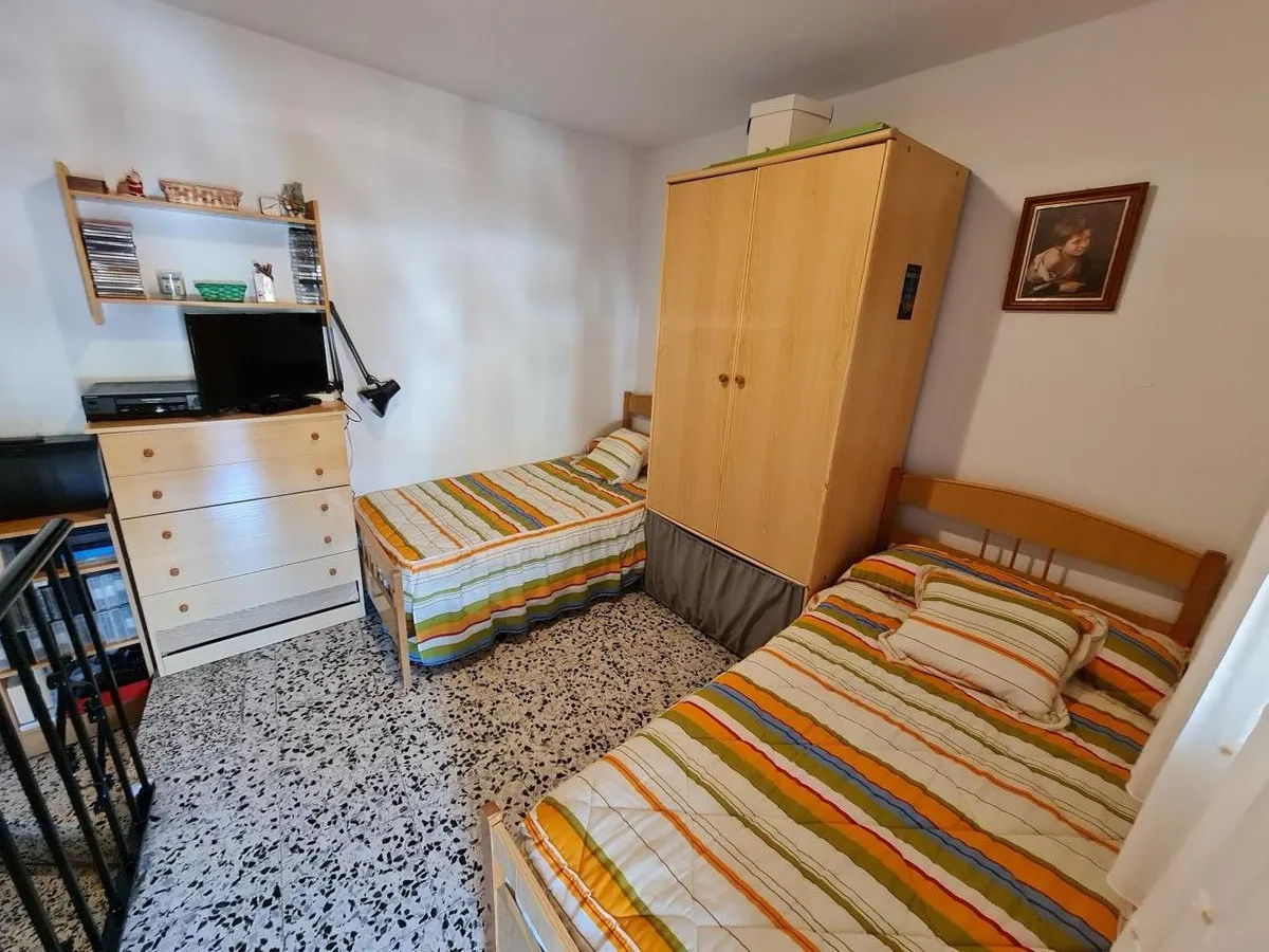 d951a6ca-f9ae-4dc0-9413-d9cc5c4c6305