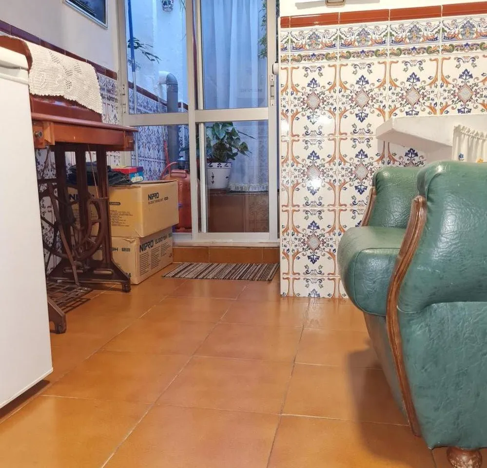 e278b46c-bc7a-402d-9ea3-29a4637e1a47