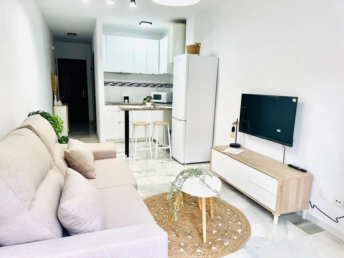 3a50a0e9-0b51-444e-ba95-d0767d6d685b