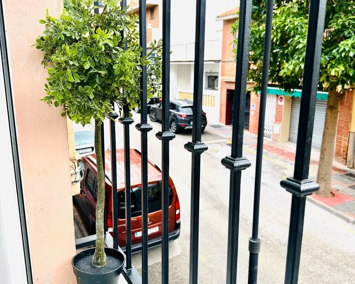 9eaec63d-c918-4c91-ba6a-aa7f0a34babd