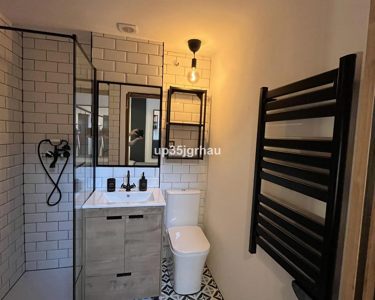 8028ab10-e0be-44ee-ad23-f500fc28a7d9